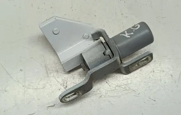 Ford Mondeo MK IV Rear door upper hinge A046575