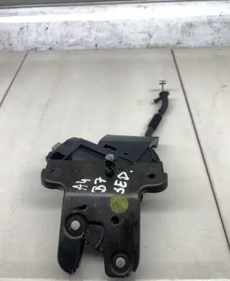 Audi A4 S4 B7 8E 8H Tailgate/trunk/boot lock/catch/latch 4F5828505C