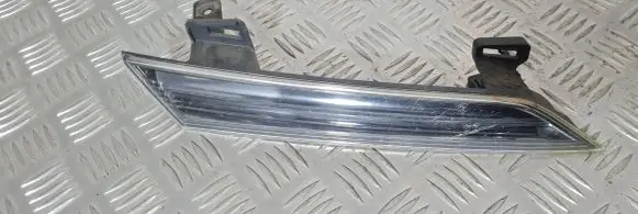 Nissan Murano Z51 Front reflector 