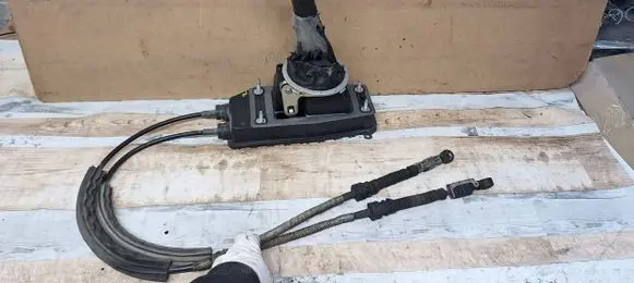 Volkswagen Fox Gear shifter/selector 5Z0711061
