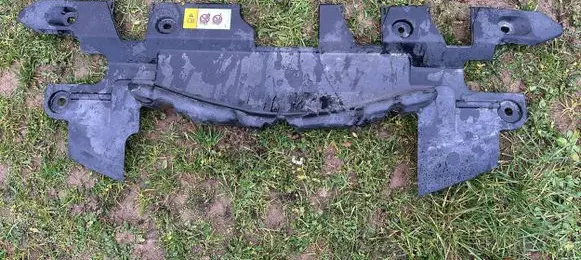 Toyota RAV 4 (XA40) Radiator trim 16681-36021