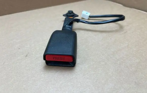 Mazda 6 Front seatbelt buckle