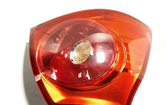 Volkswagen Golf V Rear/tail lights 4VFX13405AA