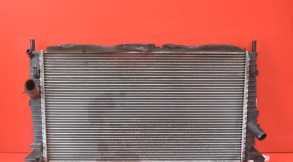 Ford Focus C-MAX Coolant radiator 3M5H-8005-RK