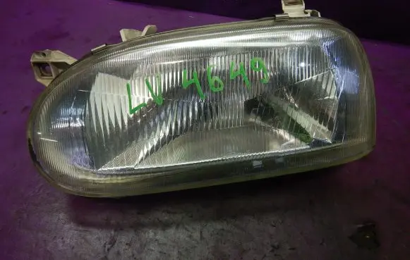 Volkswagen Golf IV Headlight/headlamp