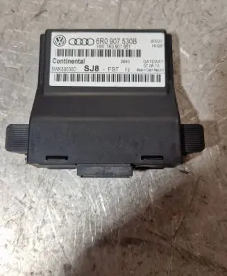 Skoda Fabia Mk2 (5J) Gateway control module 6R0907530B 5WK50030D 1K0907951