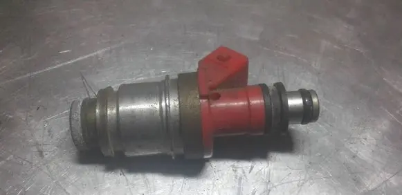 Ford Maverick Fuel injector JS211
