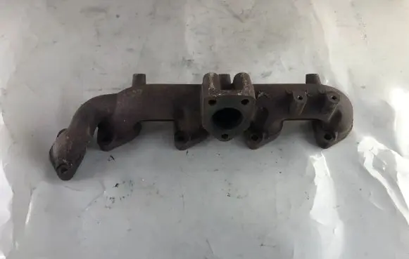 KIA Sorento Exhaust manifold