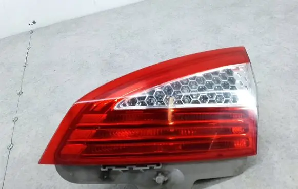 Ford Mondeo MK IV Tailgate rear/tail lights 7S7113A602B