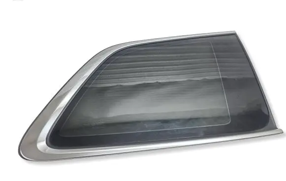 Volvo XC90 Rear side window 32219279