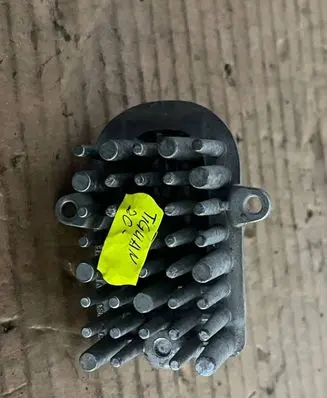Volkswagen Tiguan LED ballast control module 1420000863