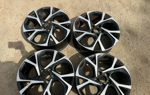 Toyota C-HR I R18 alloy rim CMS860