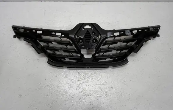 Renault Captur II Front grill 623105565r