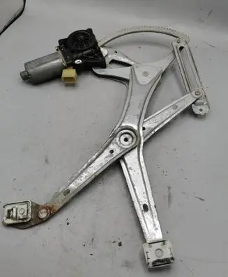 Mercedes-Benz E W210 Front door window regulator with motor 0130821708