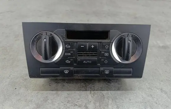 Audi A3 S3 8P Climate control/heater control trim 8P0820043H