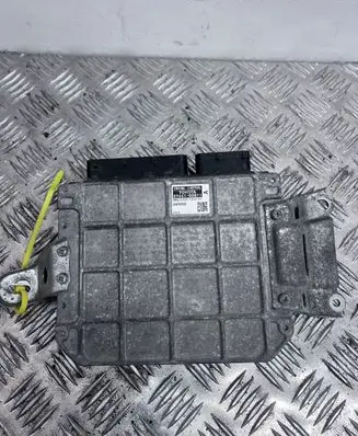 Toyota Yaris Engine control unit/module 896610D011
