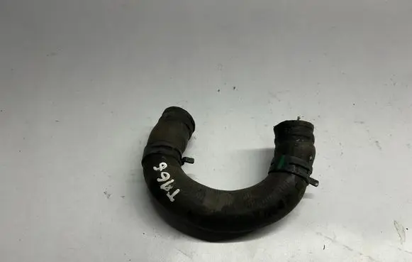 Ford Mustang VI Engine coolant pipe/hose