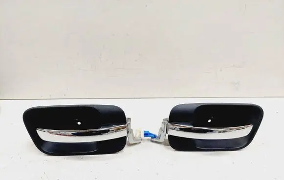 Chrysler 300 - 300C Front door interior handle 1070391 1070402