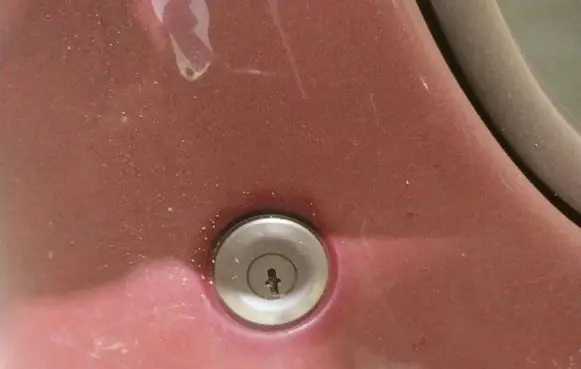 Citroen Berlingo Front door lock (next to the handle) 