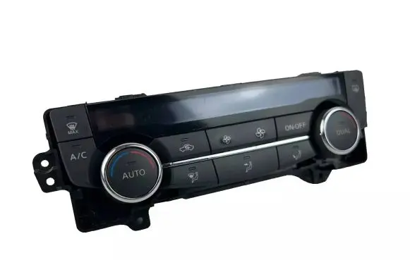 Nissan Qashqai Climate control unit 275004EA0A