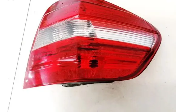Mercedes-Benz ML W164 Rear/tail lights 404102R