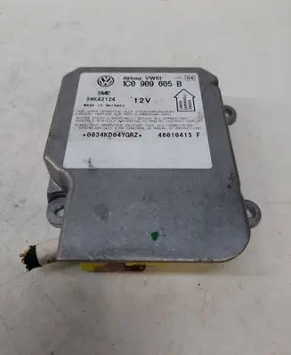 Volkswagen PASSAT B5.5 Airbag control unit/module 1C0909605B 46010413F 5WK43124