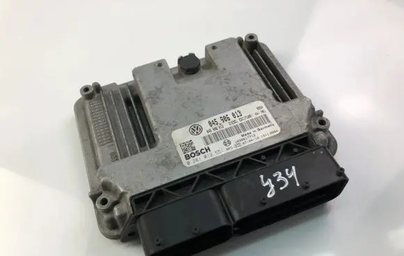 Volkswagen Polo V 6R Engine control unit/module 045906013 0281012551