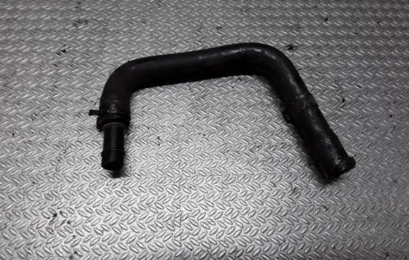 Nissan Navara D22 Engine coolant pipe/hose