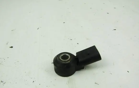 Audi A4 S4 B7 8E 8H Detonation knock sensor 