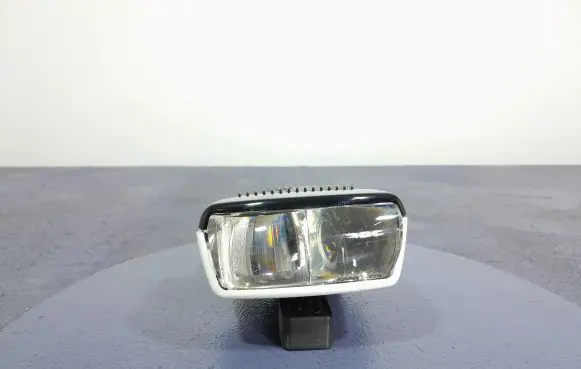 Renault Megane IV Voltage converter/converter module 90084767