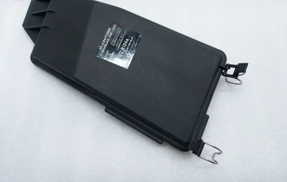Mercedes-Benz SLK R171 Fuse box cover 1715400082 A0019890803