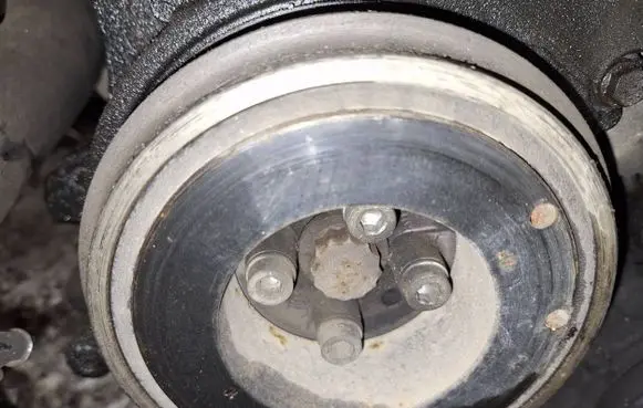 Volkswagen Golf IV Crankshaft pulley