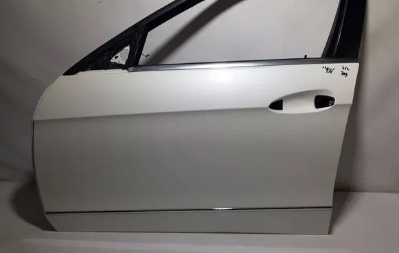 Mercedes-Benz E W212 Front door DRZWILEWE212799