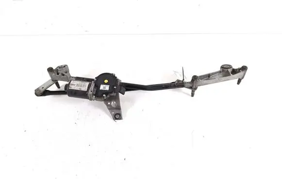 Front wiper linkage and motor