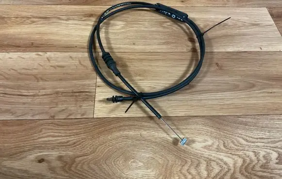Mercedes-Benz B W245 Engine bonnet/hood lock release cable A1698800459