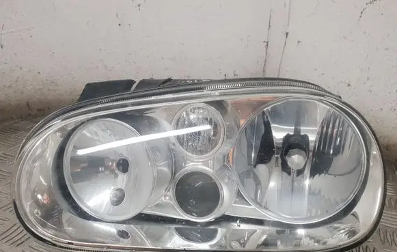 Volkswagen Golf IV Headlight/headlamp 1J1941015K