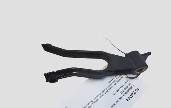 Opel Zafira B Radiator mount bracket 13162131