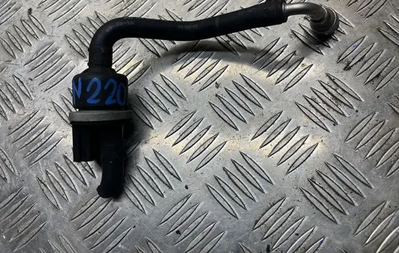 Volkswagen PASSAT CC Vacuum valve 051133459A