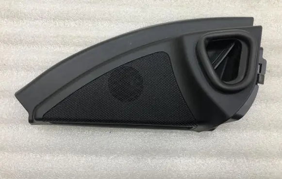 Mercedes-Benz ML W164 Front door speaker cover trim 