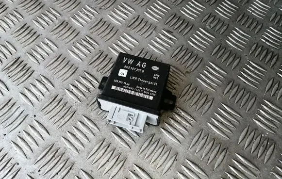 Audi A4 S4 B8 8K Light module LCM 8K5907357B