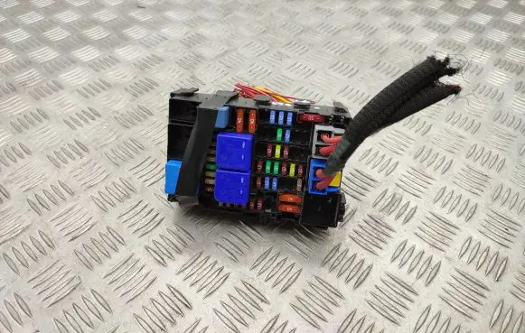 Renault Scenic IV - Grand scenic IV Fuse module 243800453R