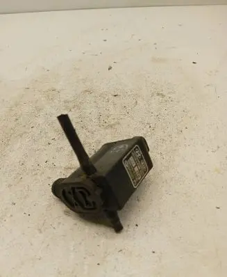 Hyundai i20 (PB PBT) Windscreen/windshield washer pump 985102J000 98510FF531