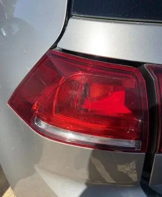 Volkswagen Golf VII Tailgate rear/tail lights 5G0945095M
