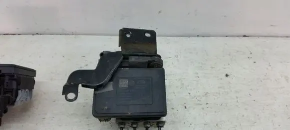 Volkswagen Golf VI ABS Pump 3Q0614517R