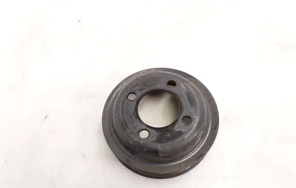 Toyota Hilux VIII Water pump pulley 