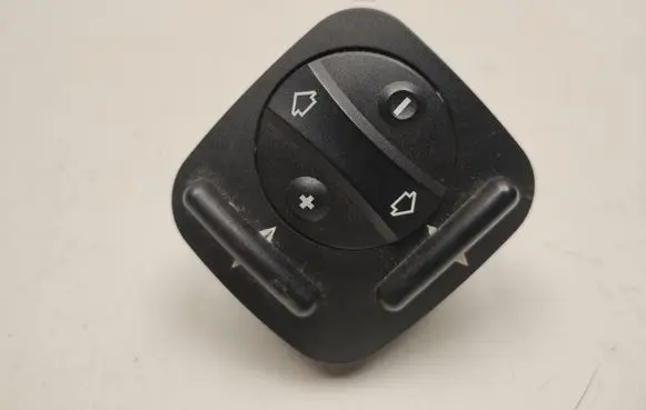 Mercedes-Benz E W211 Seat control switch A2118000878