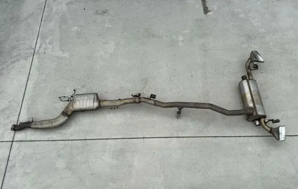BMW 5 G30 G31 G38 Muffler/silencer 8582068