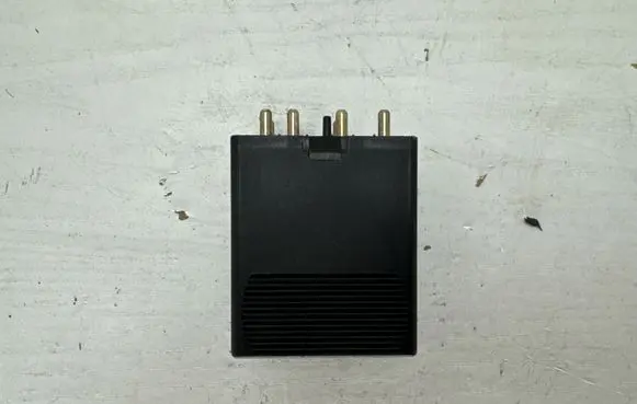Mercedes-Benz E W210 Fuel pump relay 0065458732 05999660