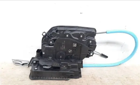 BMW X3 G01 Front door lock 2711544