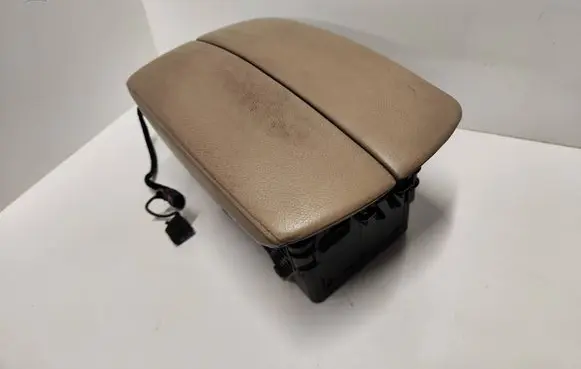 BMW X5 E70 Armrest 6969544 773201 011784404